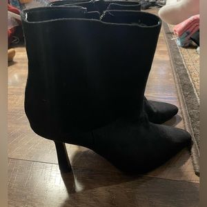 Express Boots size 9